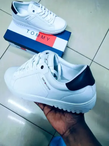 Tommy Hilfiger